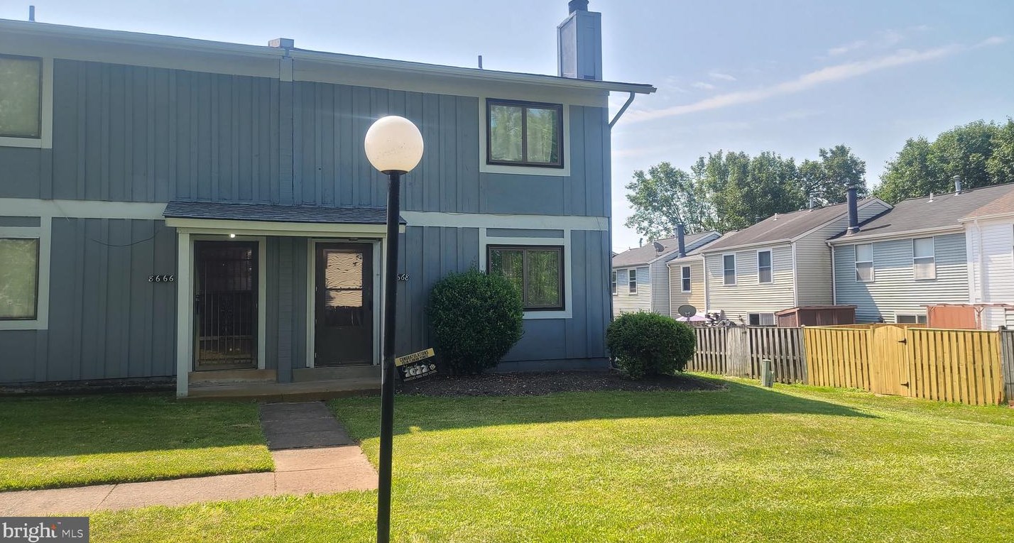 8668 Madera Ct, Manassas, VA 20111-2337