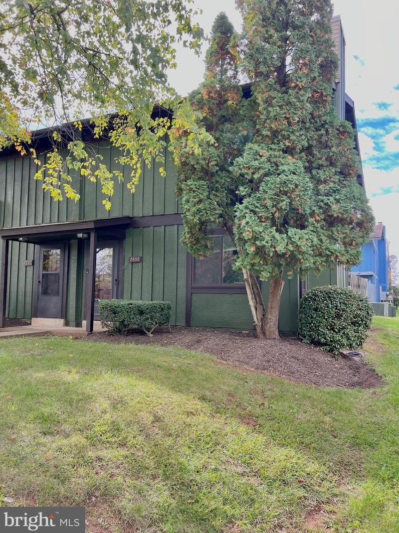 8650 Inyo Pl, Manassas, VA 20111