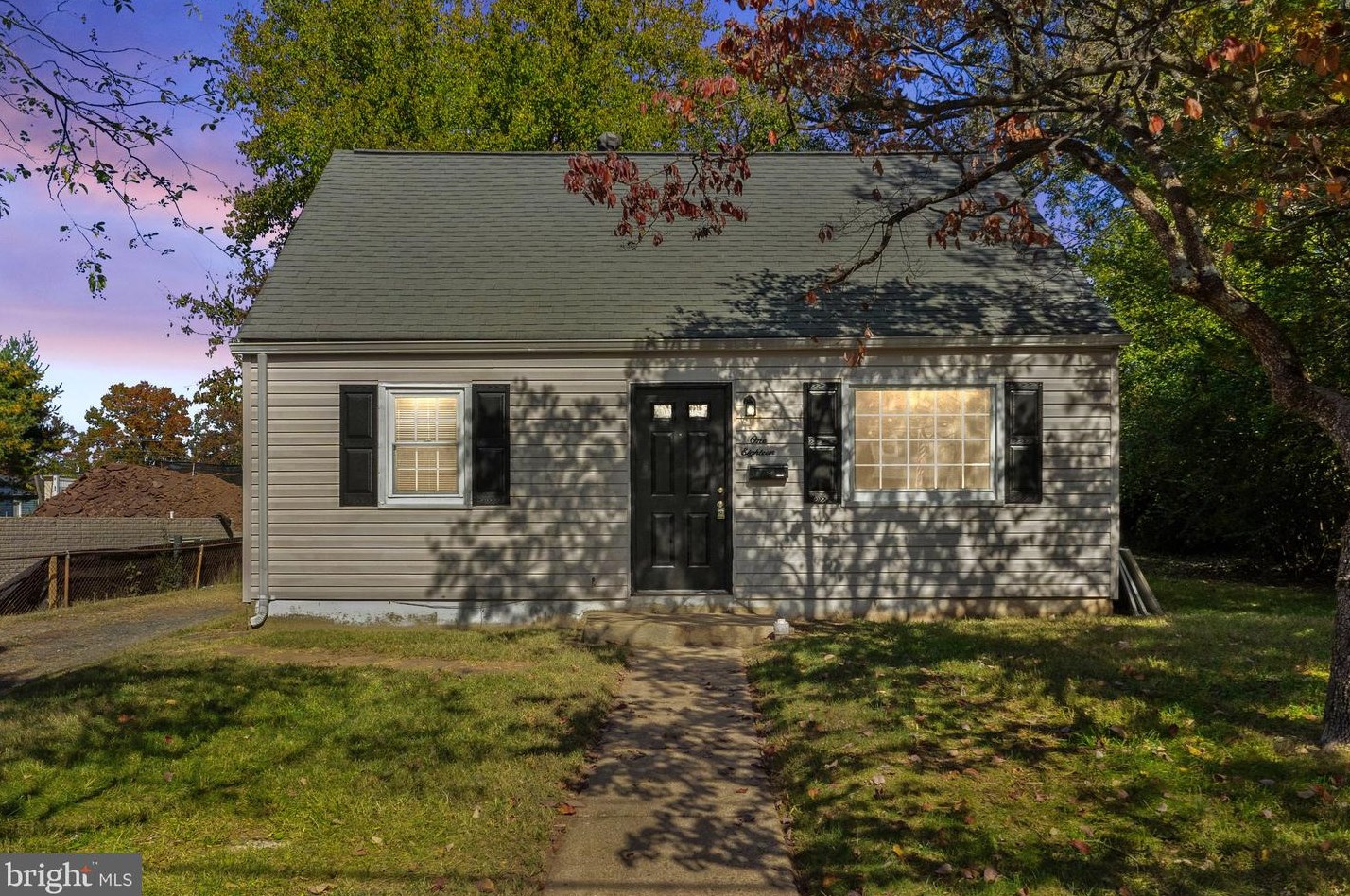 118 Cabbel Dr, Manassas, VA 20111