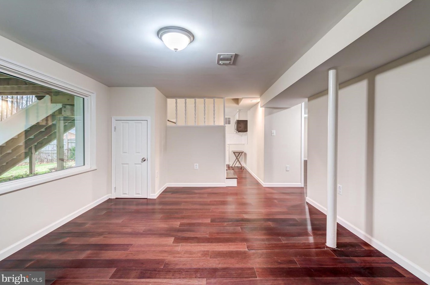 125 Lambert Dr, Manassas VA  20111-1829 exterior