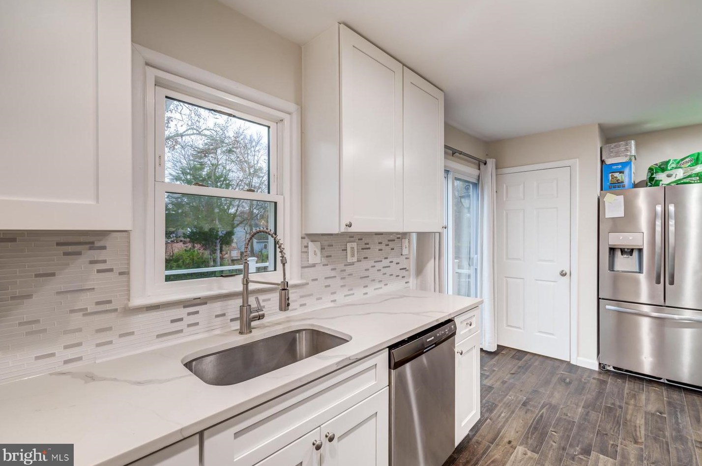 125 Lambert Dr, Manassas VA  20111-1829 exterior