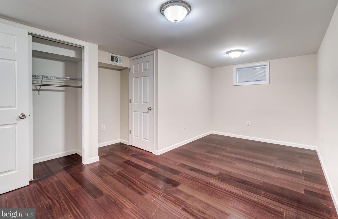 125 Lambert Dr, Manassas VA  20111-1829 exterior