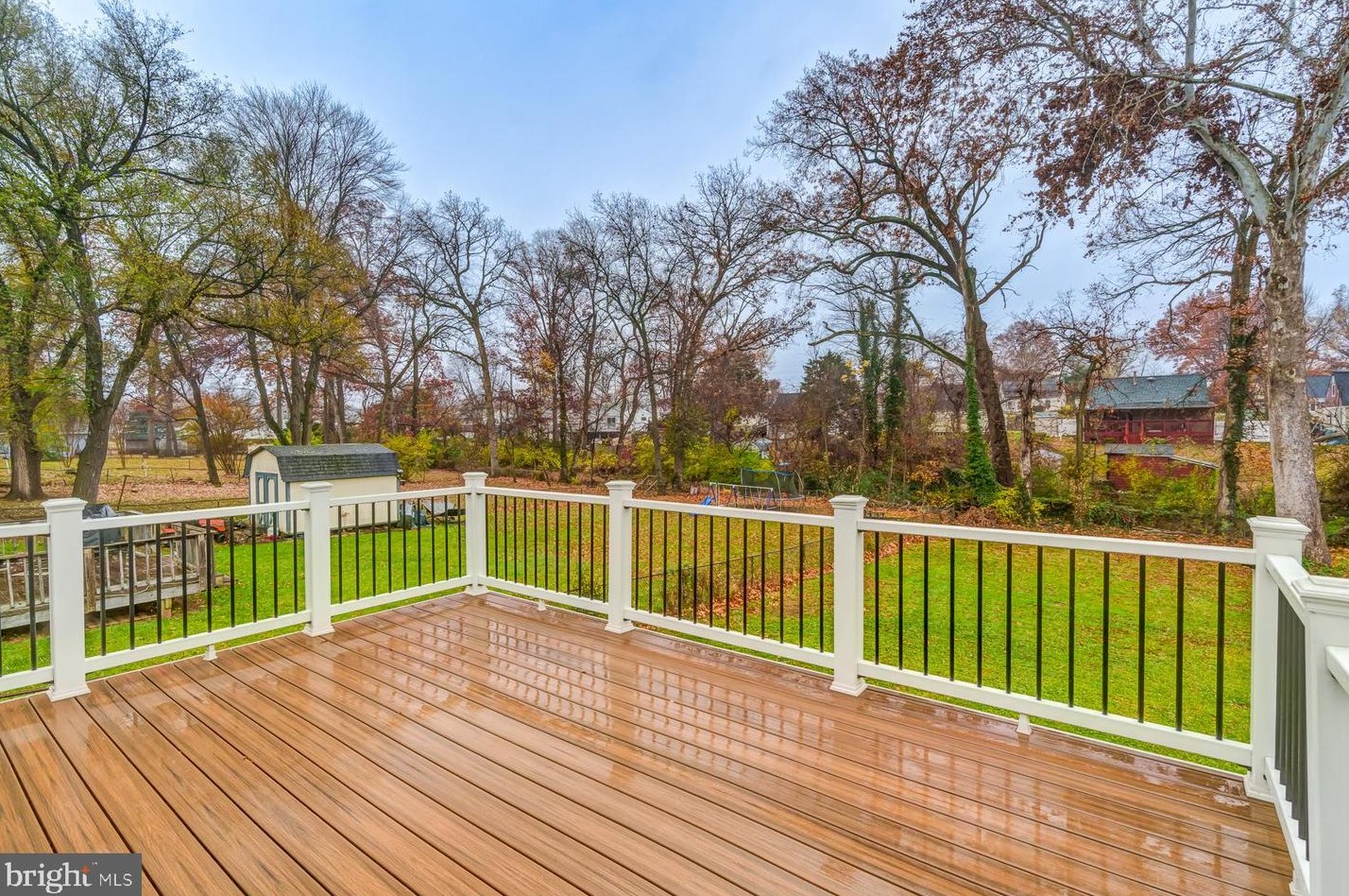 125 Lambert Dr, Manassas VA  20111-1829 exterior