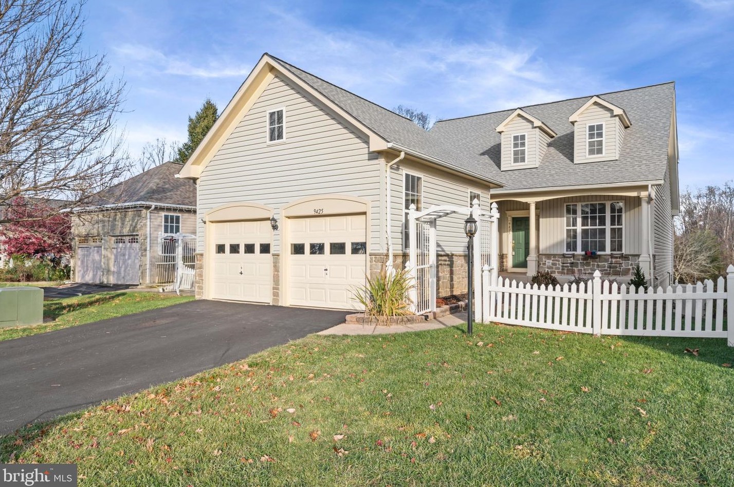 9425 Rosebud Ct, Manassas, VA 20111-3053