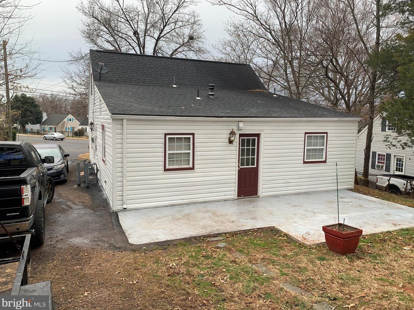 259 Moseby Dr, Manassas VA  20111-2012 exterior