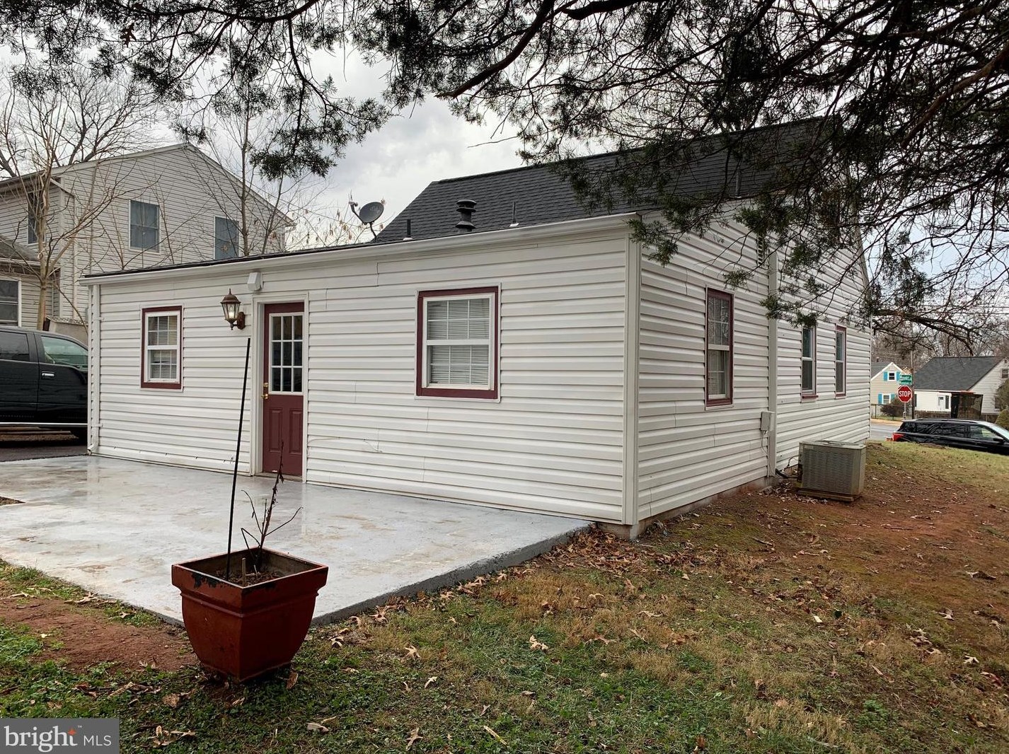 259 Moseby Dr, Manassas VA  20111-2012 exterior