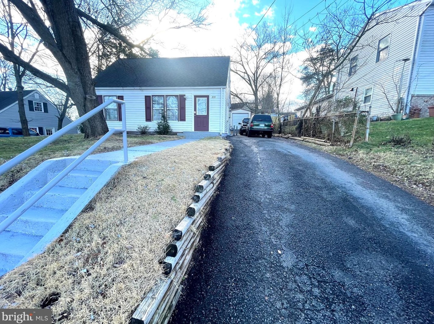 259 Moseby Dr, Manassas VA  20111-2012 exterior