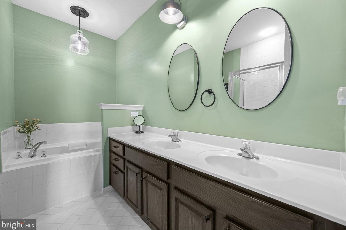 9816 Pickens Pl, Manassas VA  20111-7000 exterior