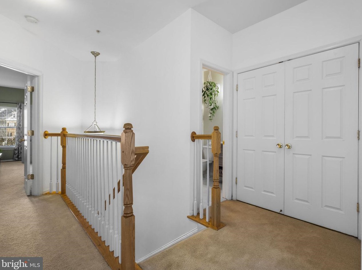 9816 Pickens Pl, Manassas VA  20111-7000 exterior