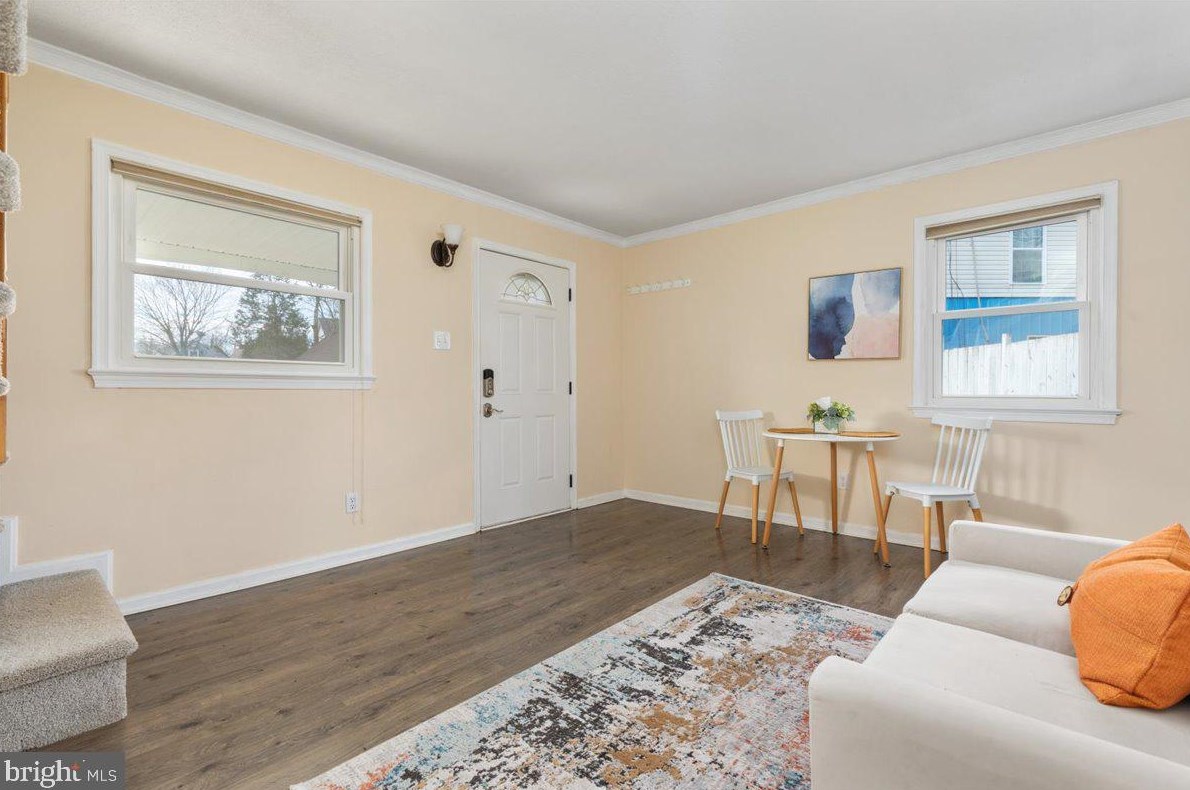 126 Mace St, Manassas VA  20111-2037 exterior