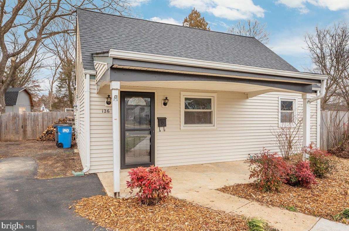 126 Mace St, Manassas, VA 20111