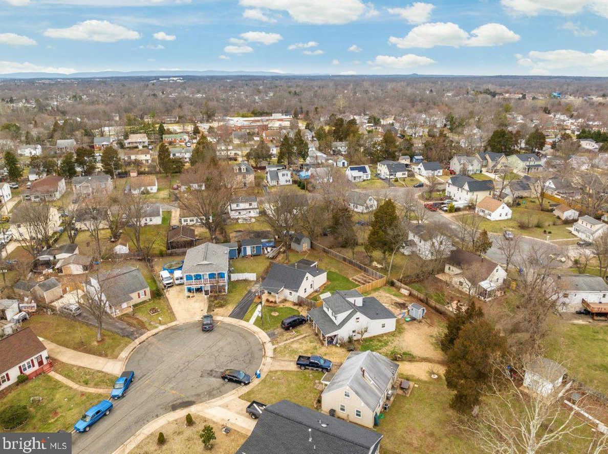 126 Mace St, Manassas VA  20111-2037 exterior