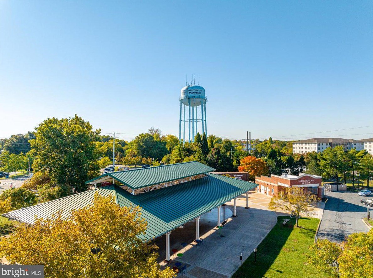 126 Mace St, Manassas VA  20111-2037 exterior