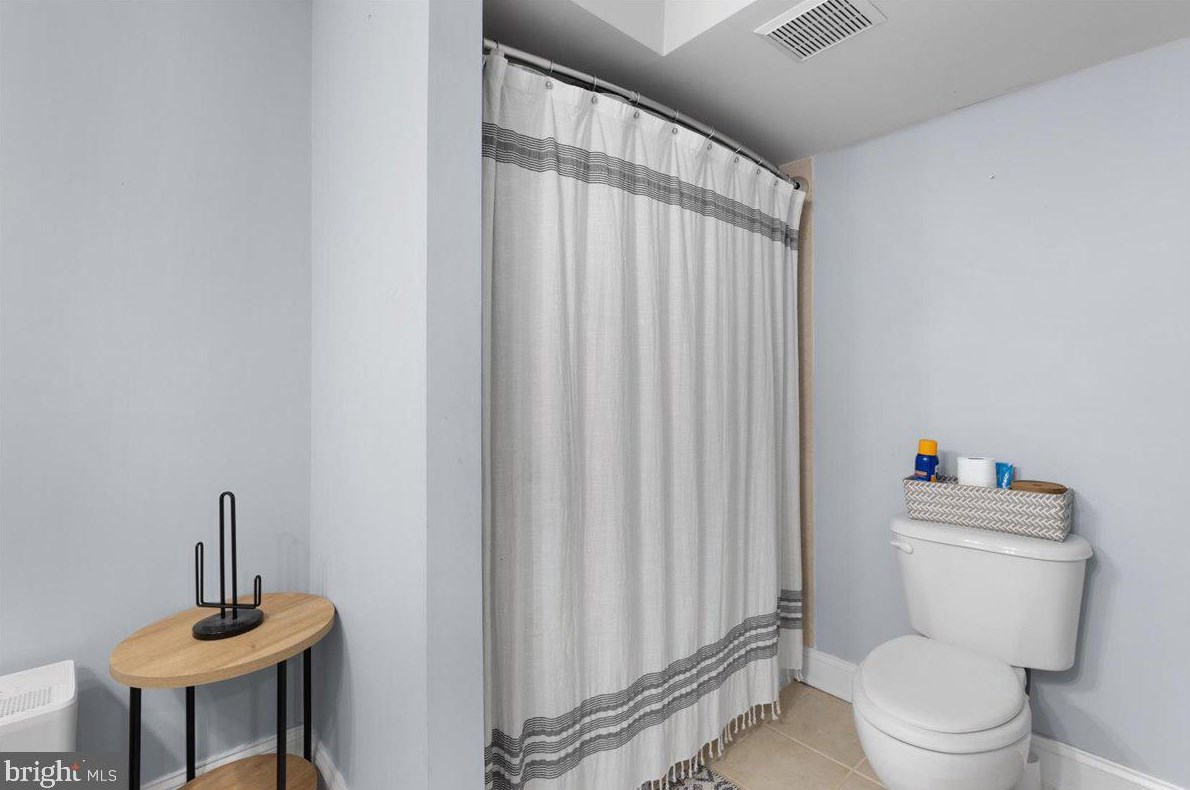 9315 Hedgeford St, Manassas VA  20111-3040 exterior
