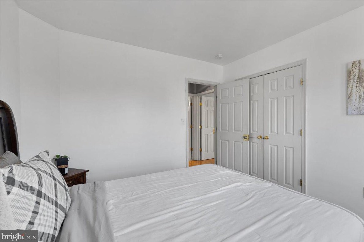 9315 Hedgeford St, Manassas VA  20111-3040 exterior