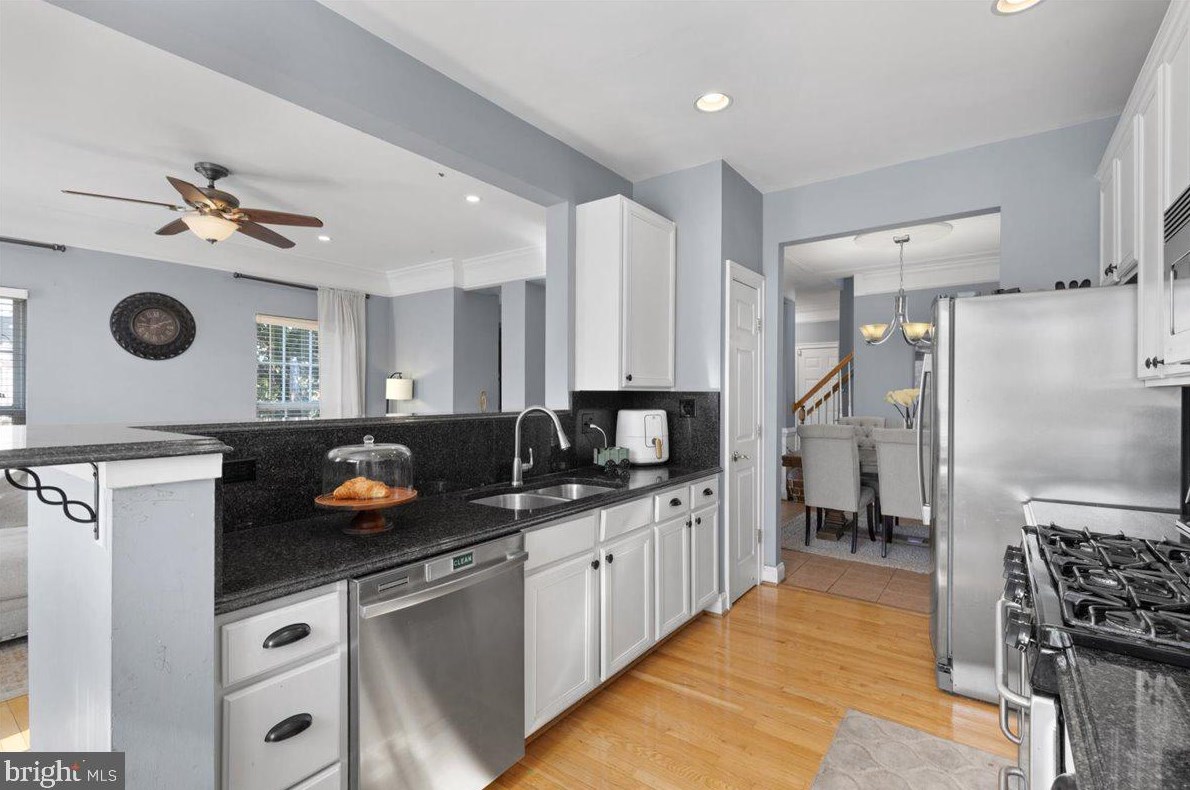 9315 Hedgeford St, Manassas VA  20111-3040 exterior