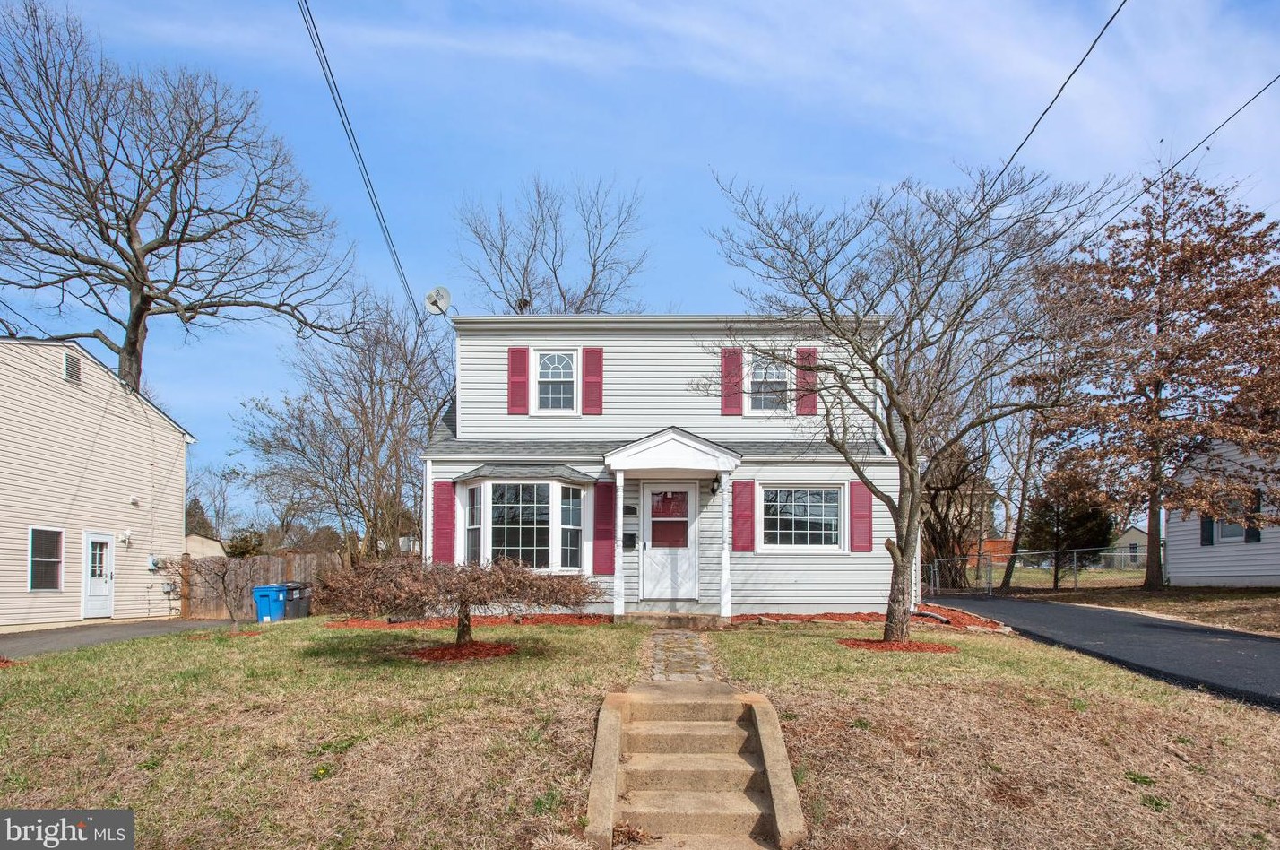 366 Manassas Dr, Manassas, VA 20111