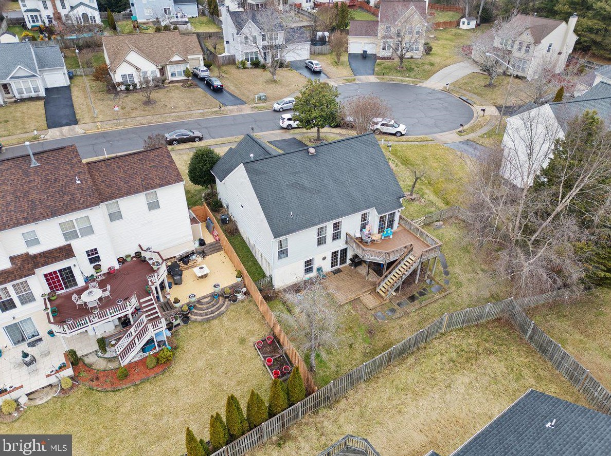 9290 Matthew Dr, Manassas VA  20111-8217 exterior