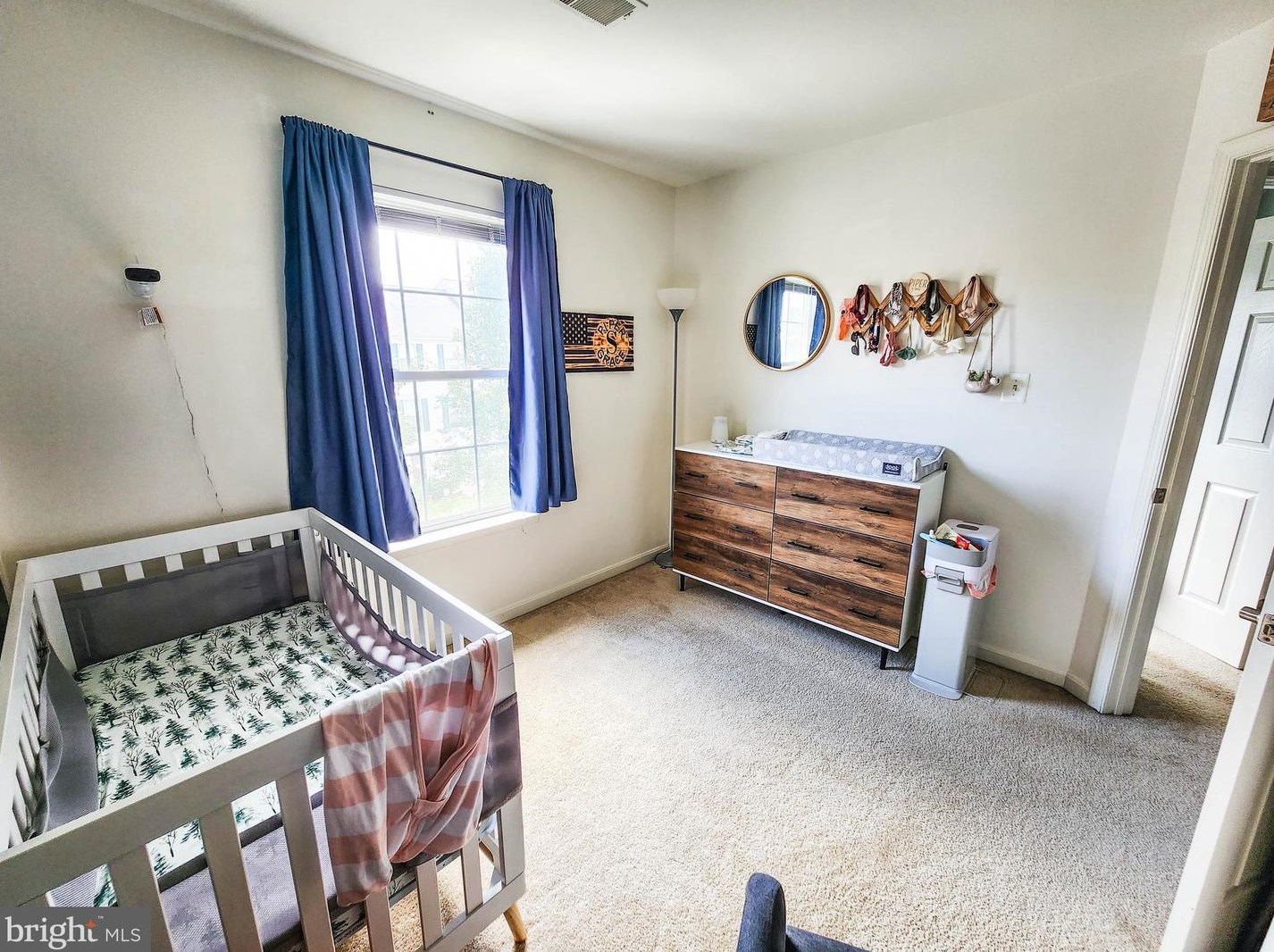 9404 Lanae Ln, Manassas VA  20111-8243 exterior