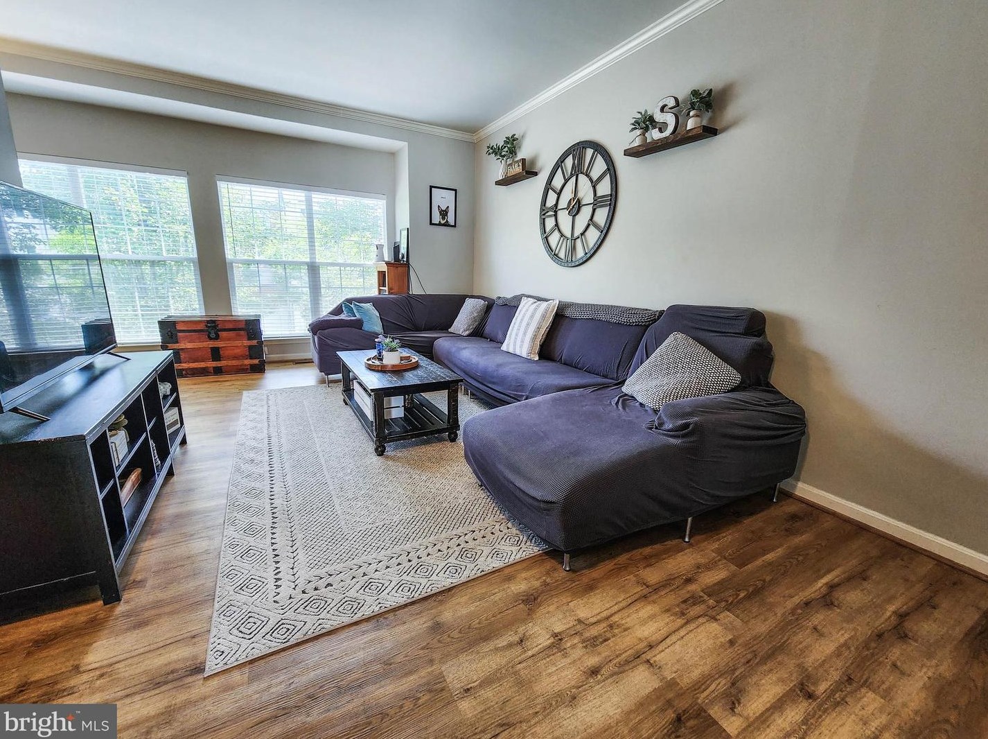 9404 Lanae Ln, Manassas VA  20111-8243 exterior