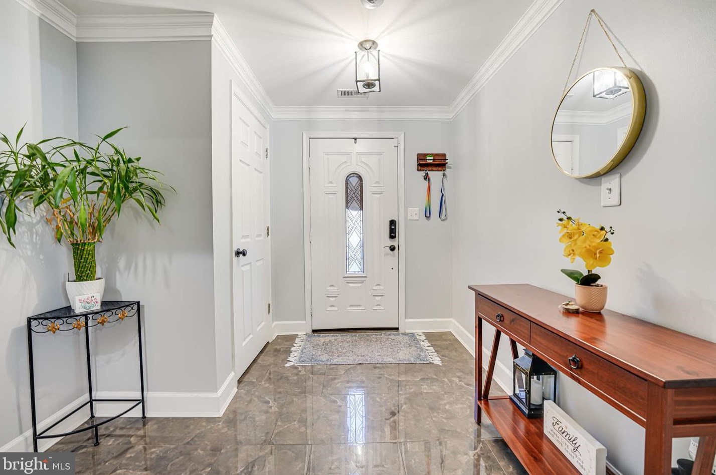 359 Moseby Ct, Manassas VA  20111-2096 exterior