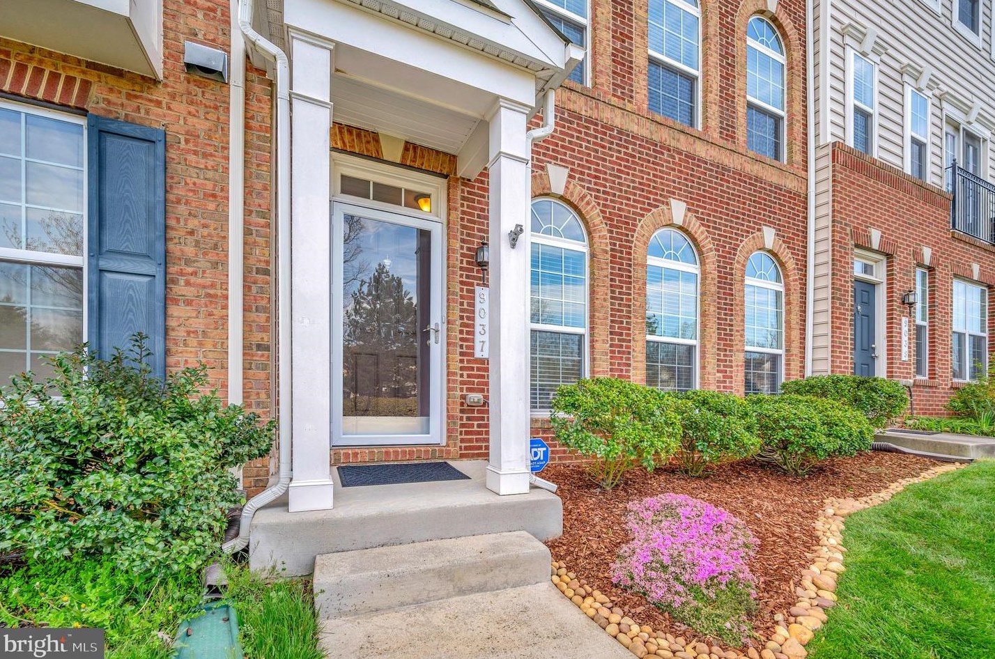 9037 Belo Gate Dr, Manassas, VA 20111