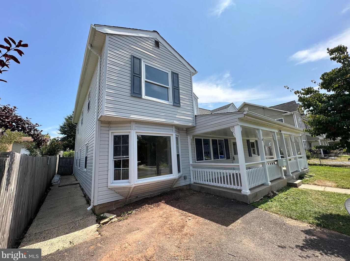 168 Manassas Dr, Manassas VA  20111-2330 exterior