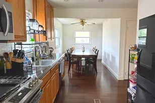 107 Luxor St, Manassas Park, VA 20111 - Photo 6