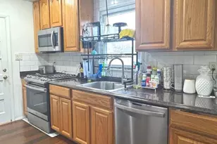 107 Luxor St, Manassas Park, VA 20111 - Photo 4