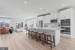 1108B Dabney Dr, Manassas Park, VA 20111 - Photo 8