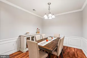 9722 Holmes Pl, Manassas Park, VA 20111 - Photo 10