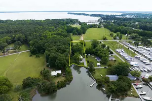 138 Delta Dr, Deltaville, VA 23043 - Photo 52