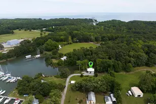 138 Delta Dr, Deltaville, VA 23043 - Photo 8