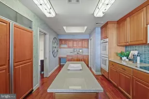 215 Brooke Ave, Norfolk, VA 23510 - Photo 4