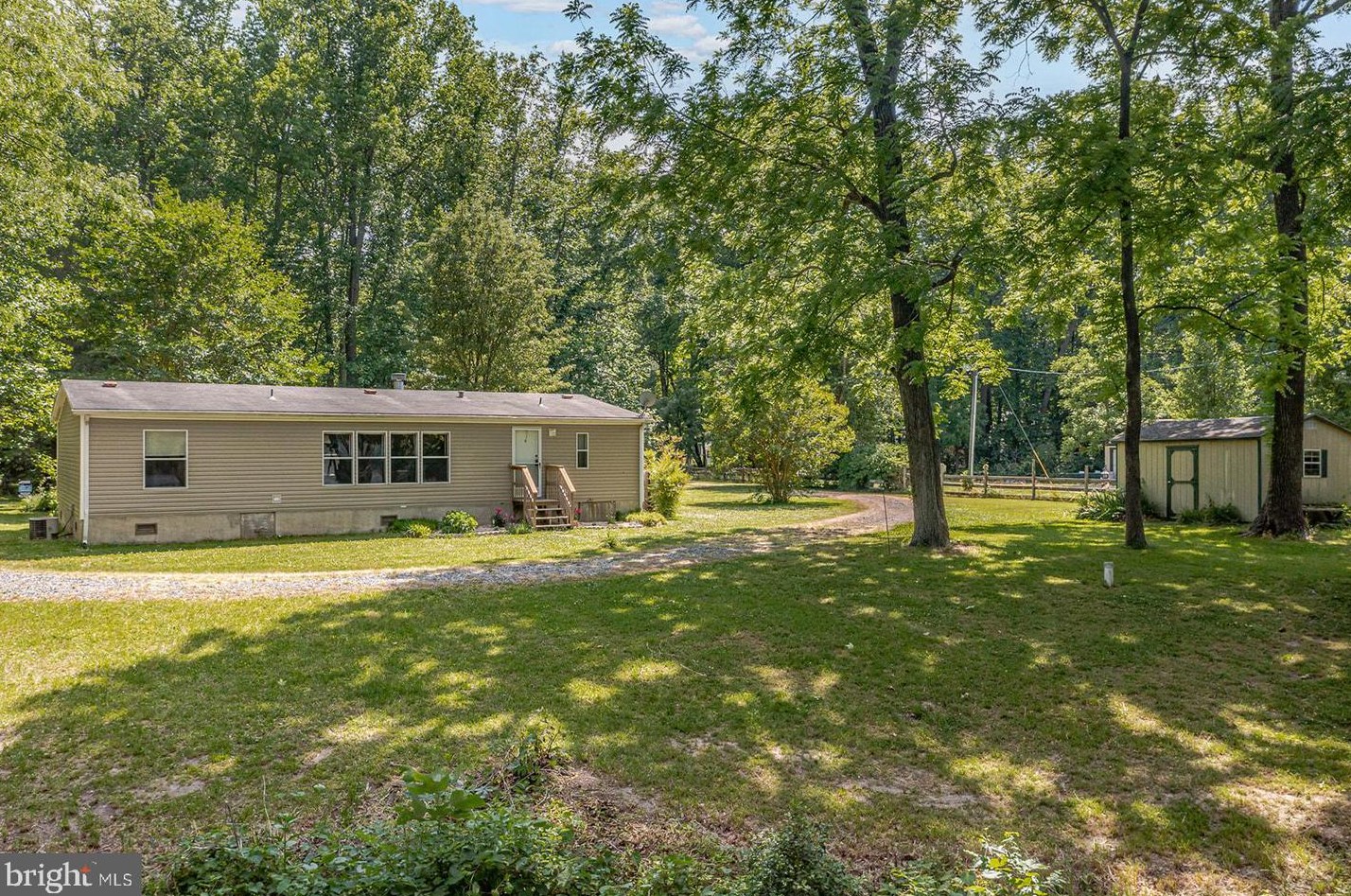 504 Creekside St, Heathsville, VA 22473-2149