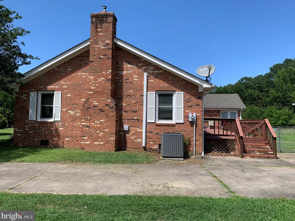 1576 Folly Rd, Heathsville, VA 22473