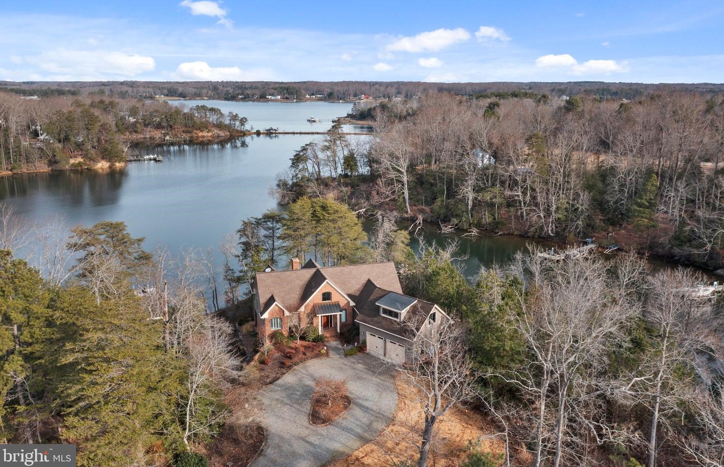 1631 Bogey Neck Rd, Heathsville, VA 22473-4327