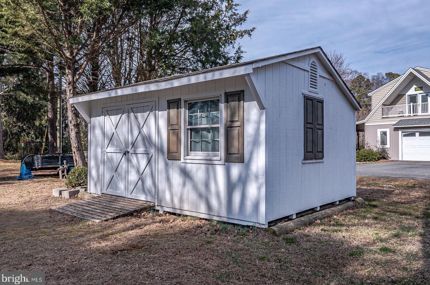 562 Oyster Point Dr, Reedville VA  22539-3604 exterior
