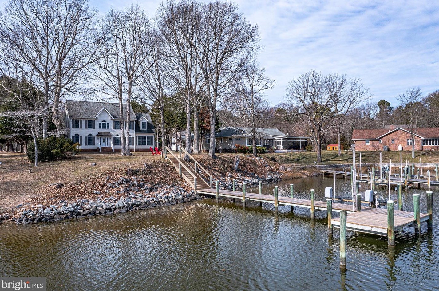 562 Oyster Point Dr, Reedville VA  22539-3604 exterior