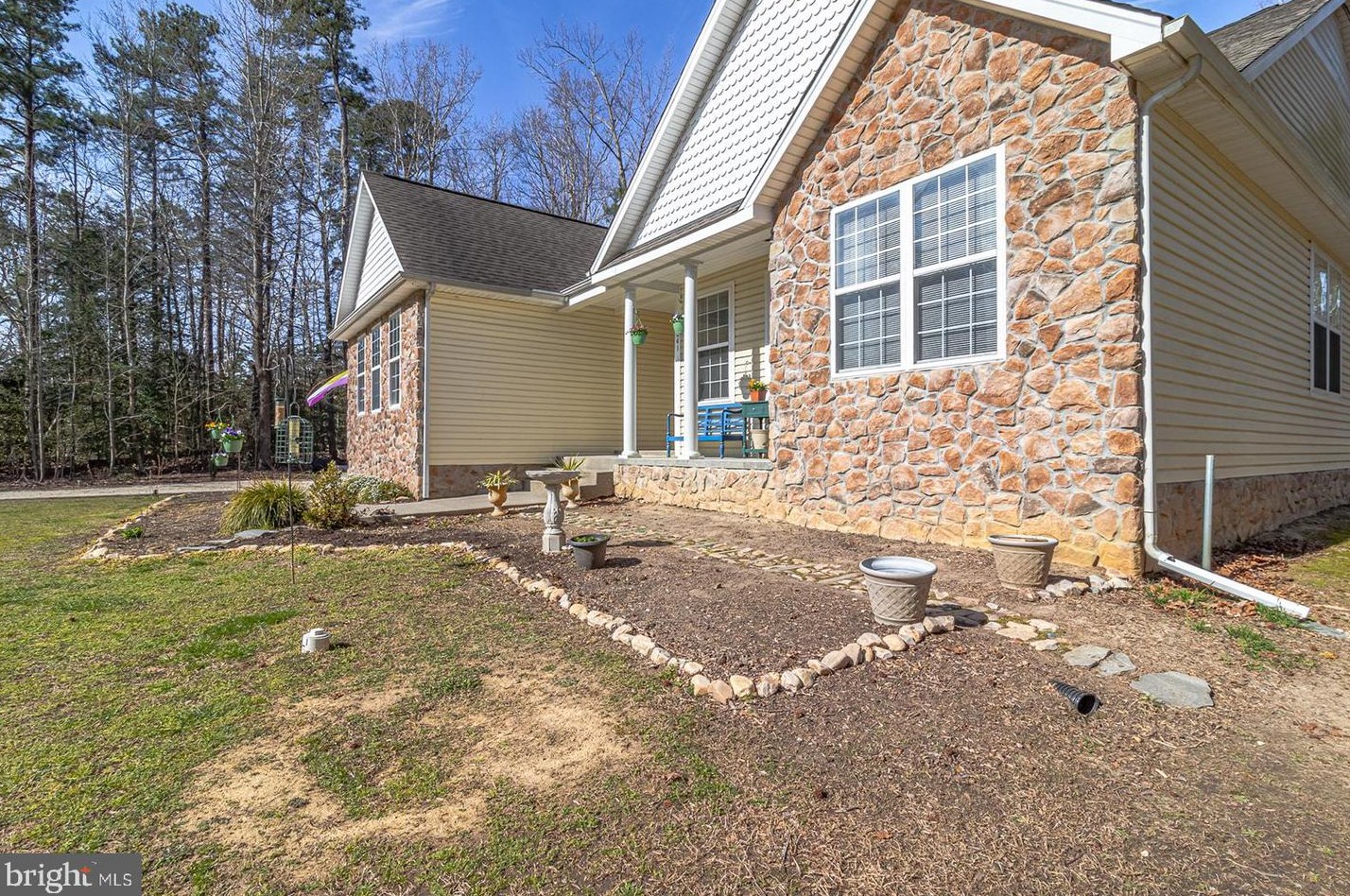 641 Southgate Dr, Heathsville, VA 22473