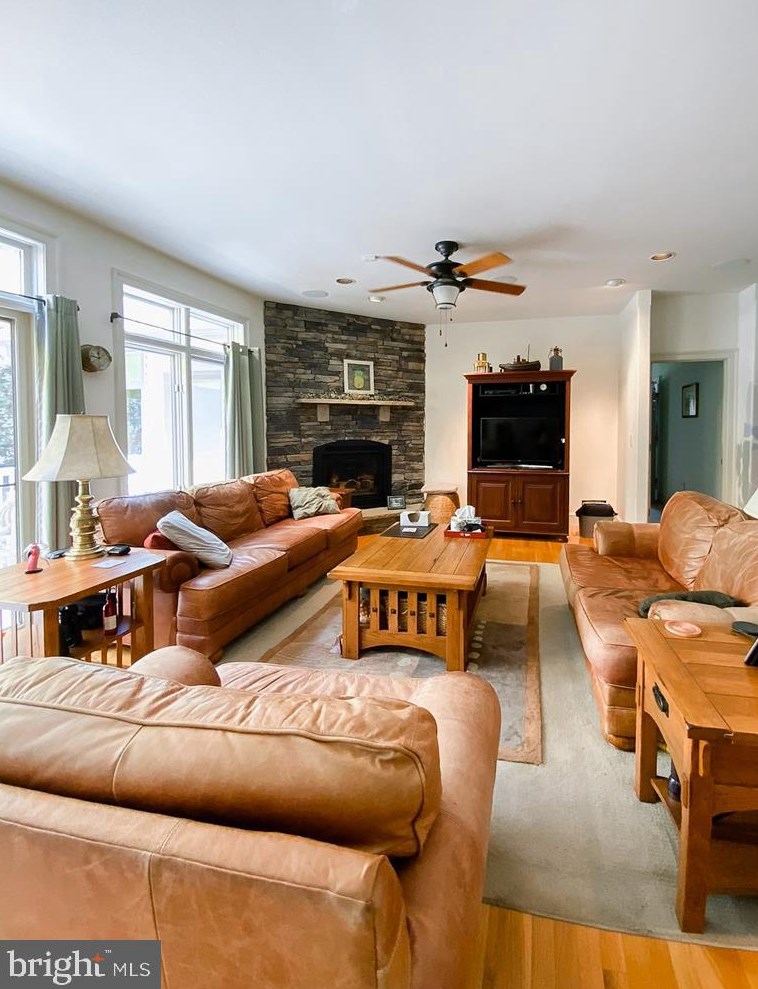 1368 Harding Rd, Heathsville, VA 22473-4567