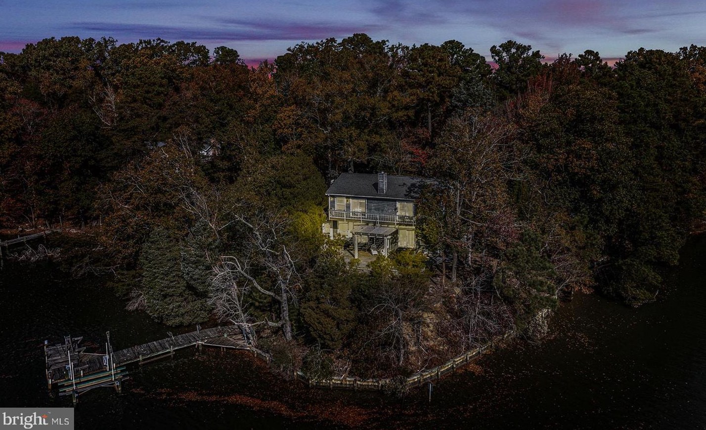 196 Gull Ln, Heathsville, VA 22473