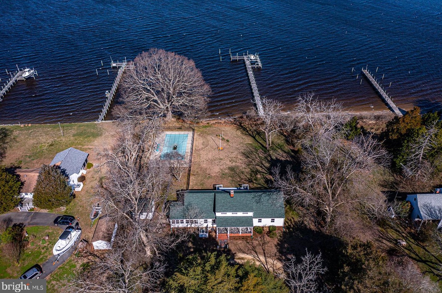 259 Solitude Dr, Reedville, VA 22539