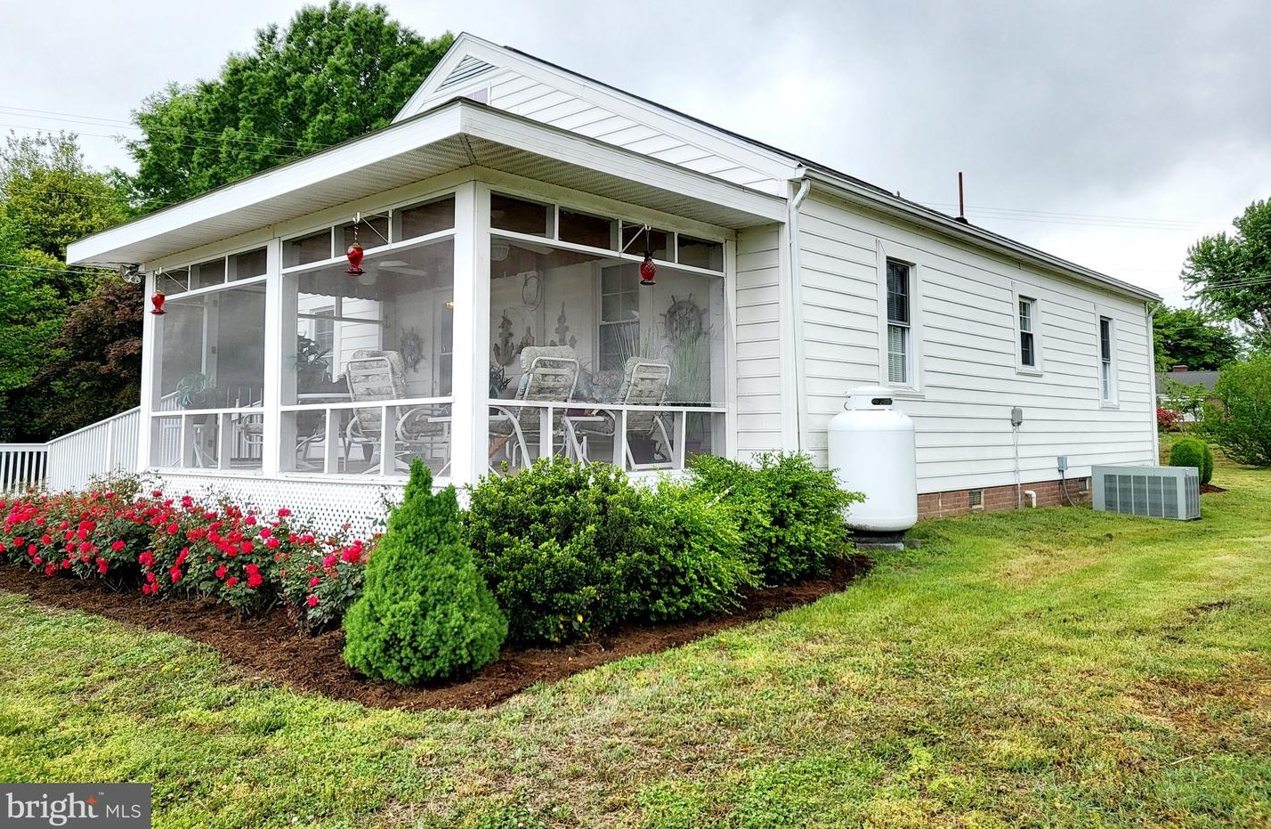 15884 Richmond Rd, Walmsley, VA 22435-2418