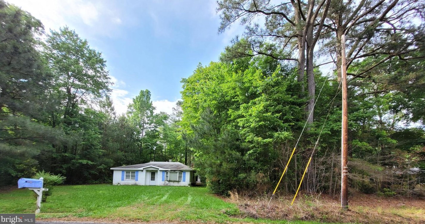 269 Blackberry Rd, Reedville, VA 22539-3913