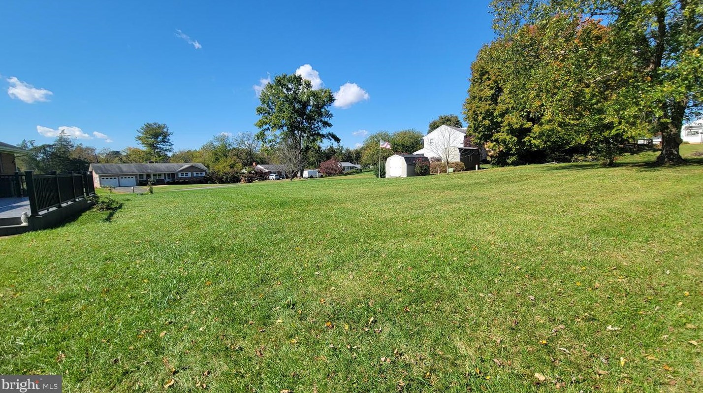 11380 Crestview Dr, Madison Mills, VA 22960