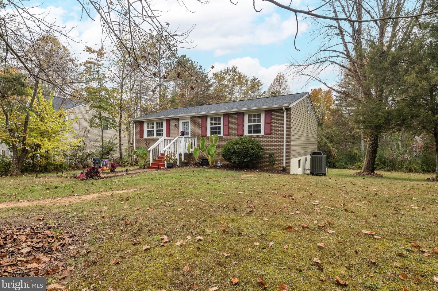 628 Harrison Cir, Locust Grove, VA 22508