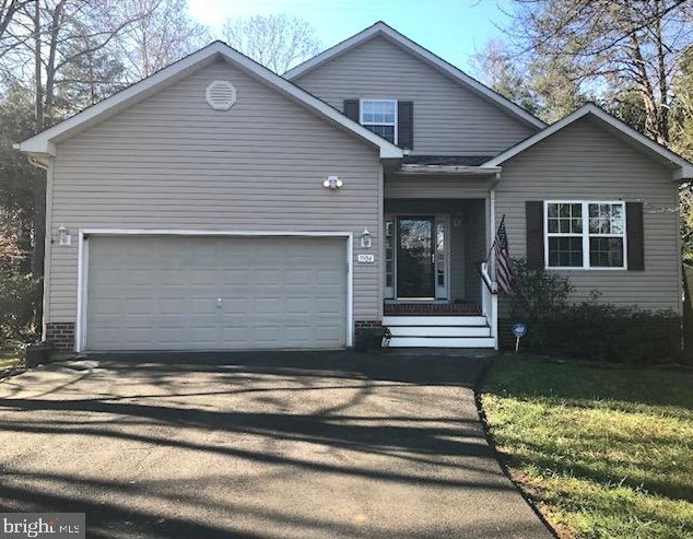 1904 Lakeview Pkwy, Locust Grove, VA 22508