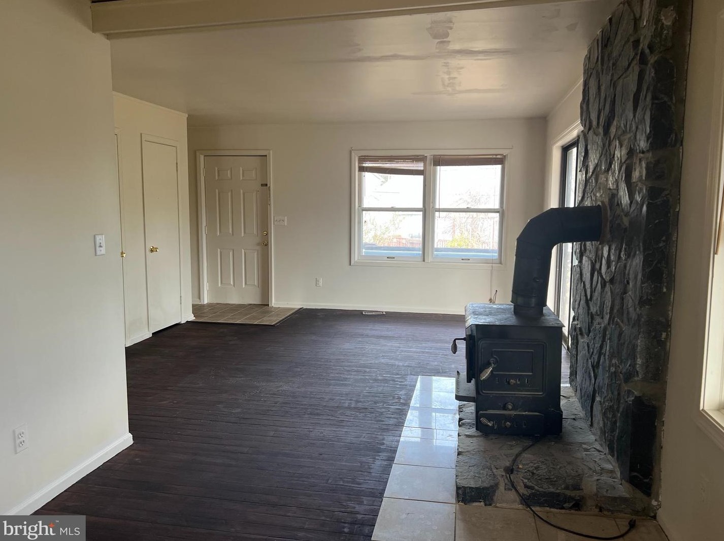 802 Yorktown Blvd, Locust Grove, VA 22508