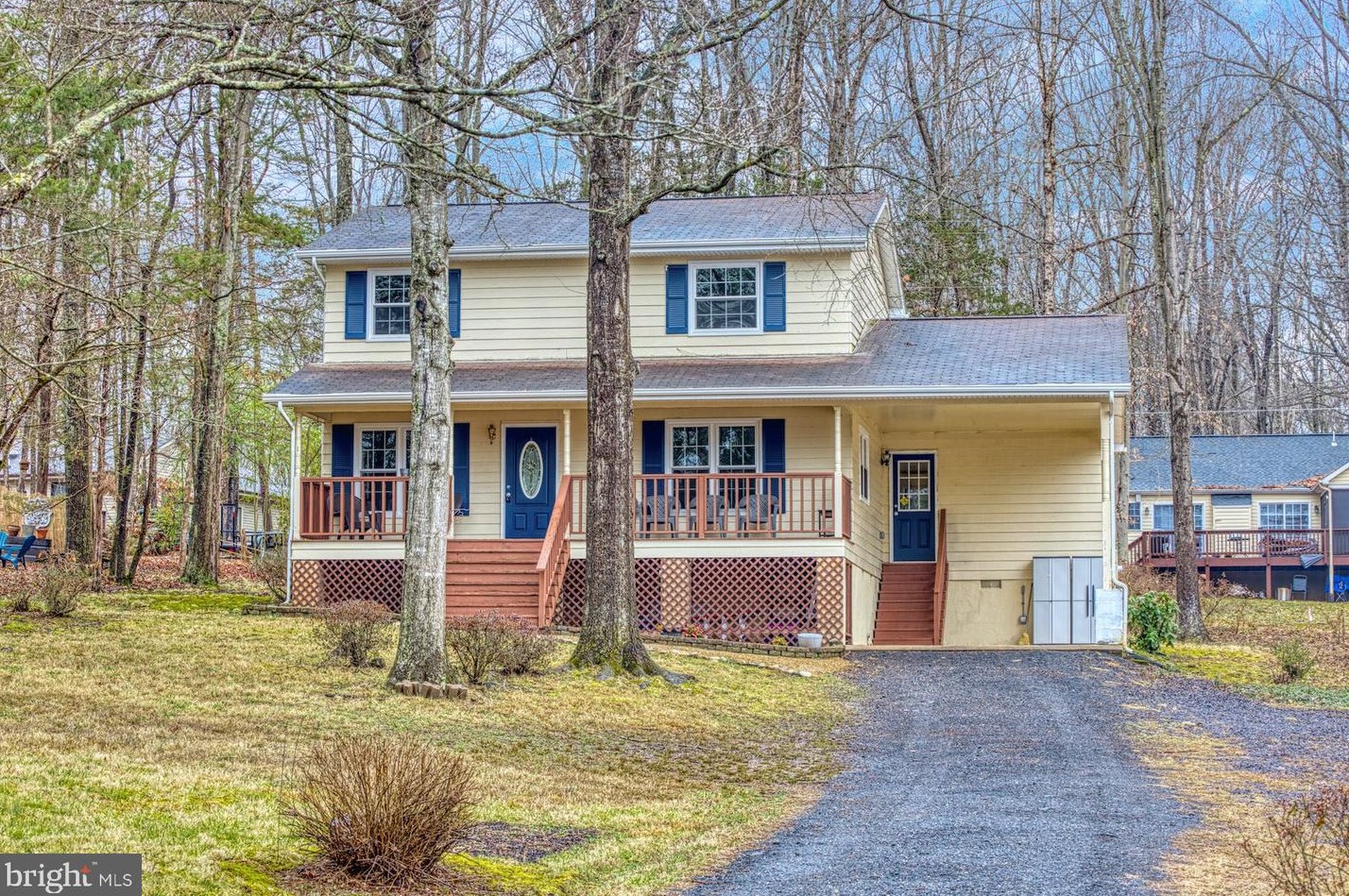 305 Harrison Cir, Locust Grove, VA 22508